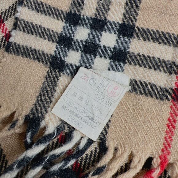 Burberry 100% Wool Scarf - Picture 6 of 10